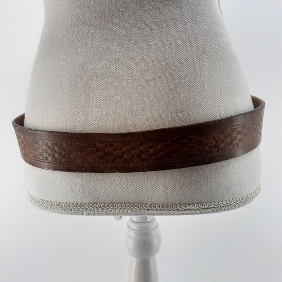 Men's Tooled Brown Leather Belt Basket Weave Shaggy Dog Buckle Old English Sheep - Picture 11 of 13